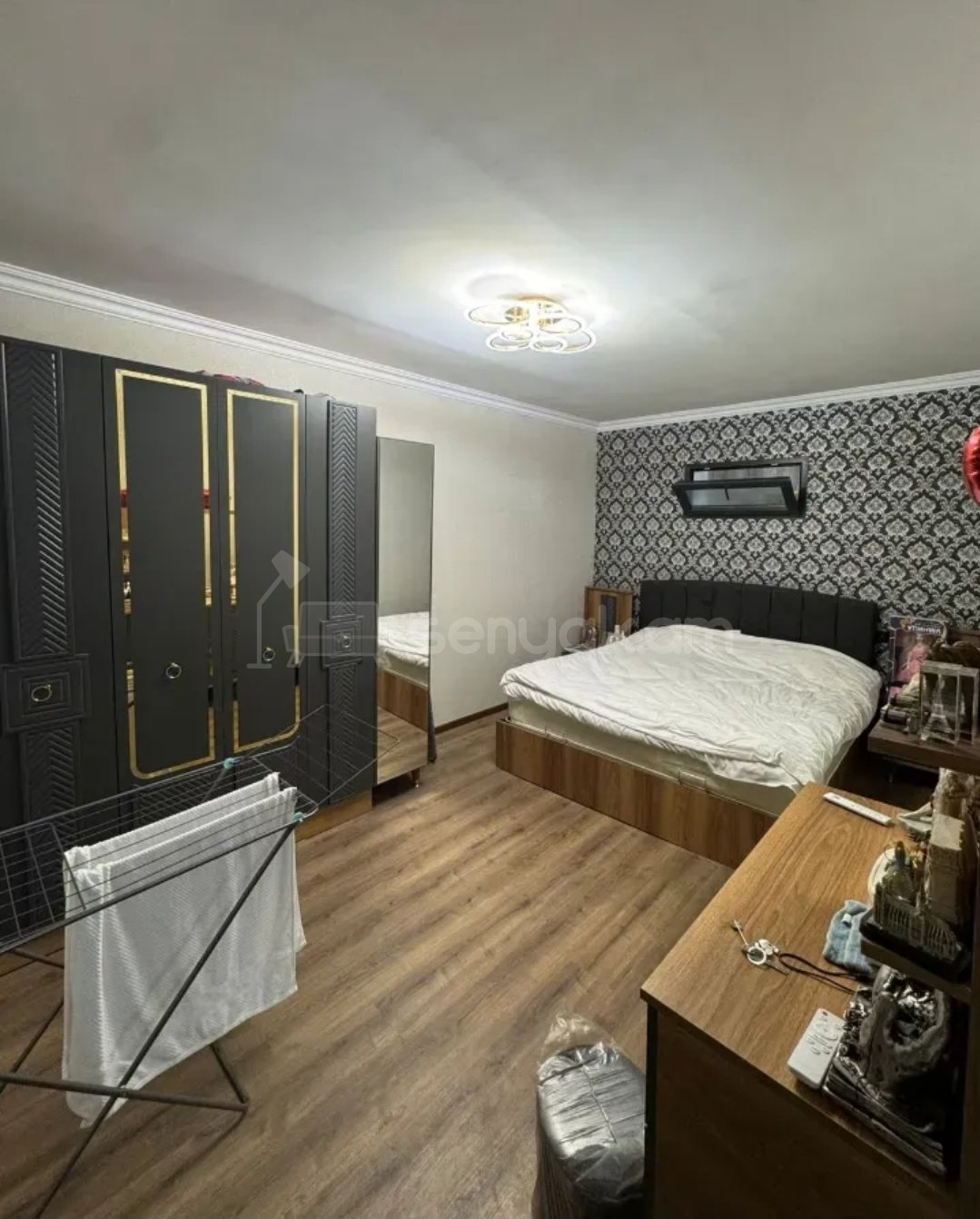 2 Սենյականոց Բնակարան Քարե Շենքում, 42քմ, 4/5 հարկ, Կապիտալ Վերանորոգված