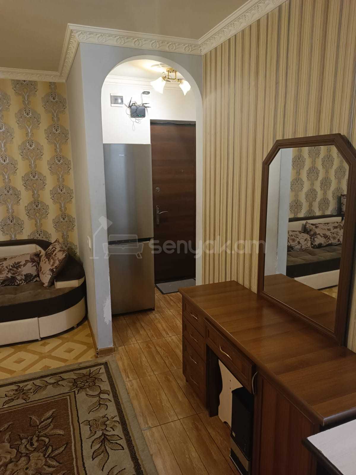 3 Սենյականոց Բնակարան Քարե Շենքում, 43քմ, 2/4 հարկ, Կապիտալ Վերանորոգված