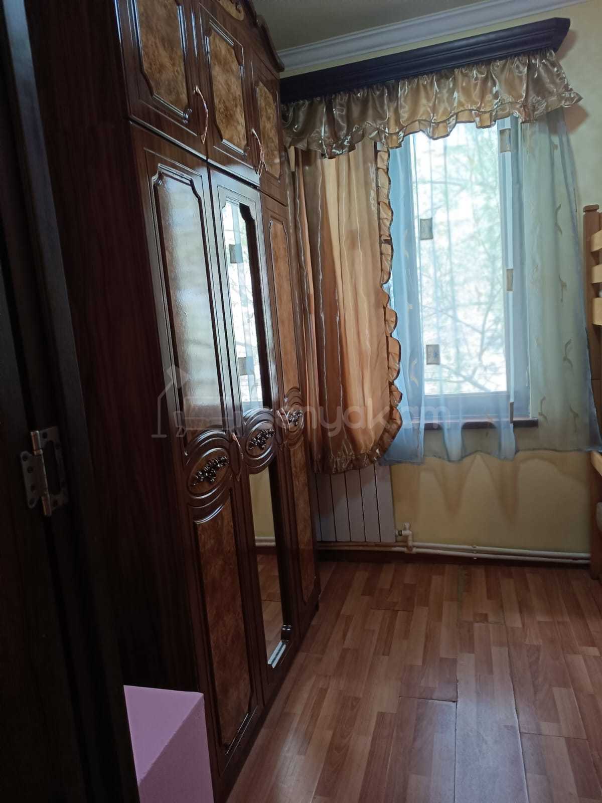 3 Սենյականոց Բնակարան Քարե Շենքում, 43քմ, 2/4 հարկ, Կապիտալ Վերանորոգված