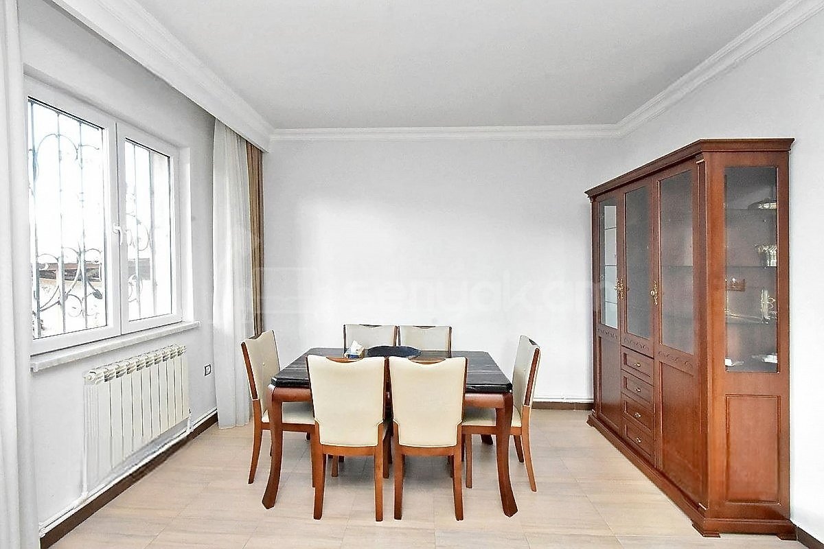 5 Սենյականոց Սեփական Տուն, 178քմ, Կապիտալ Վերանորոգված