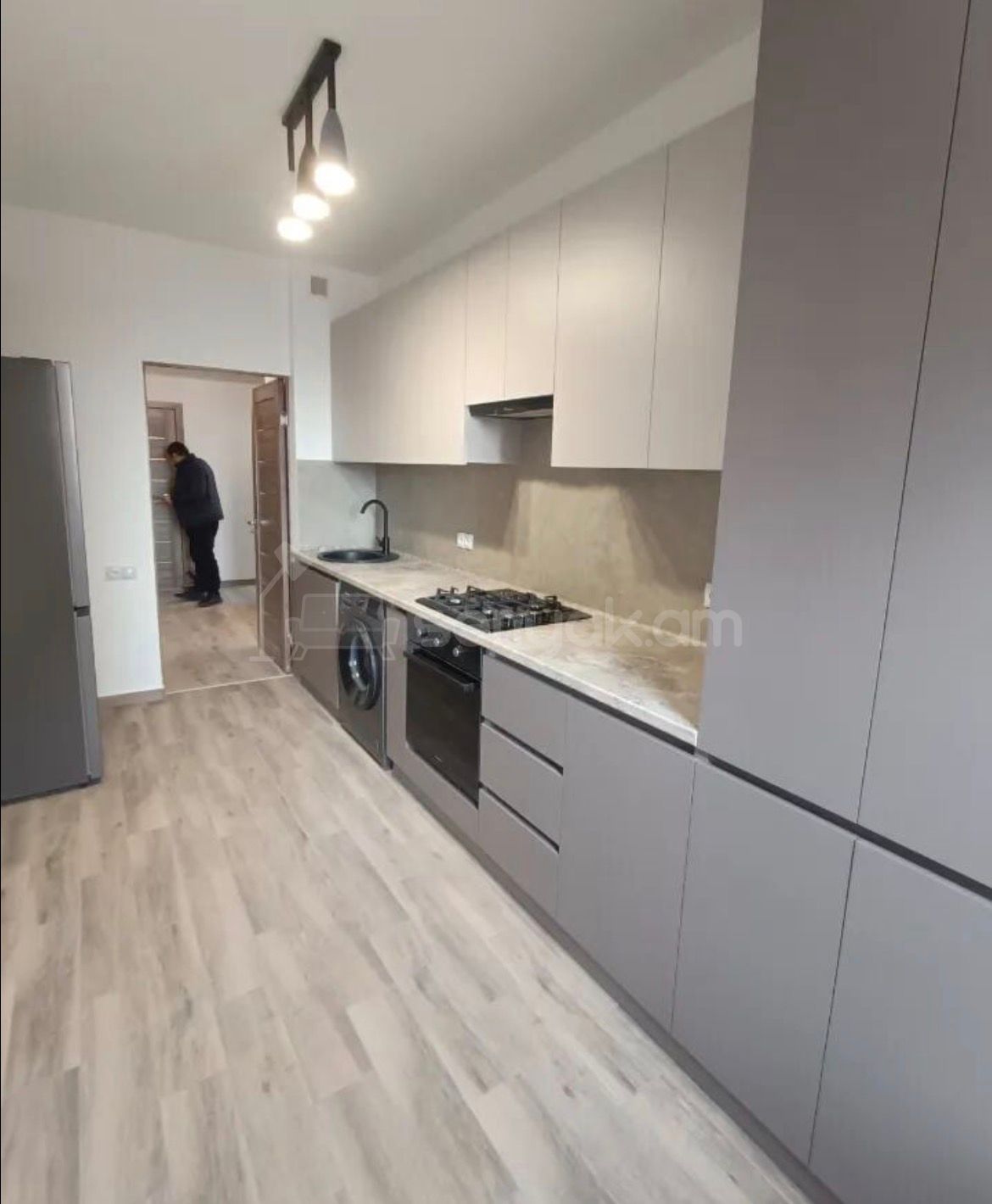 2 Սենյականոց Բնակարան, 70քմ, 10/14 հարկ, Դիզայներական Վերանորոգված, Կահավորված, Արևկող