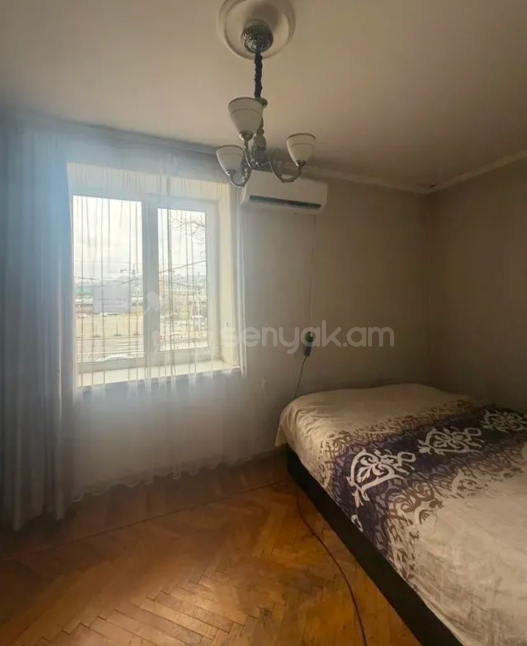 3 Սենյականոց Բնակարան Քարե Շենքում, 56քմ, 1/5 հարկ, Նորմալ Վիճակում, Կահավորված, Արևկող