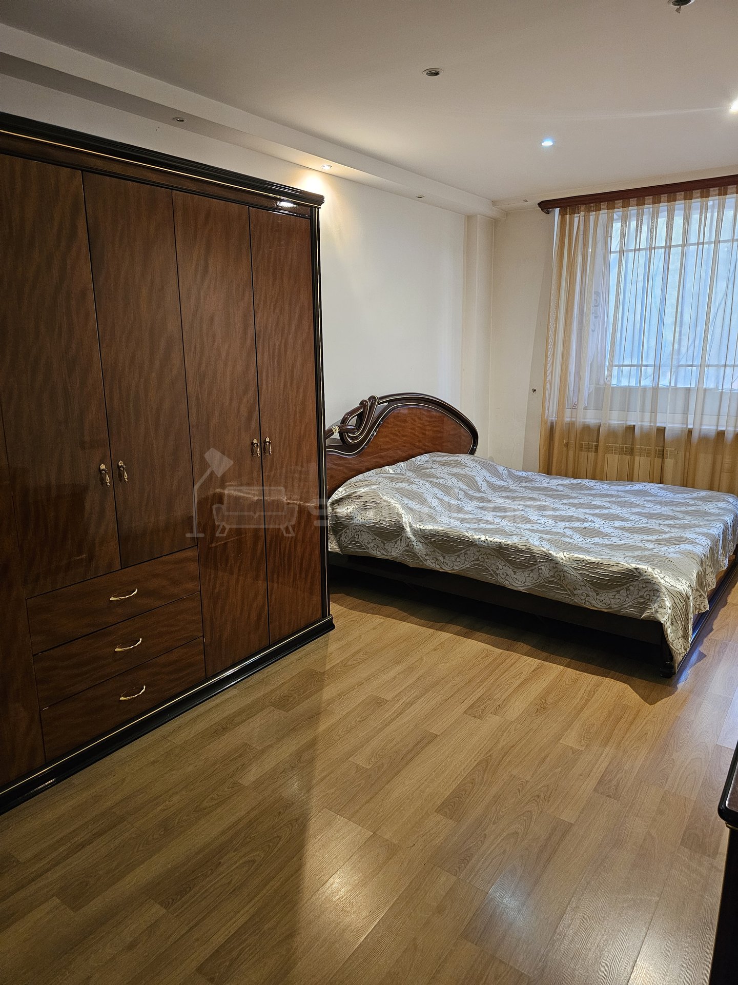 2 Սենյականոց Բնակարան, 70քմ, 2/9 հարկ, Կապիտալ Վերանորոգված, Կահավորված