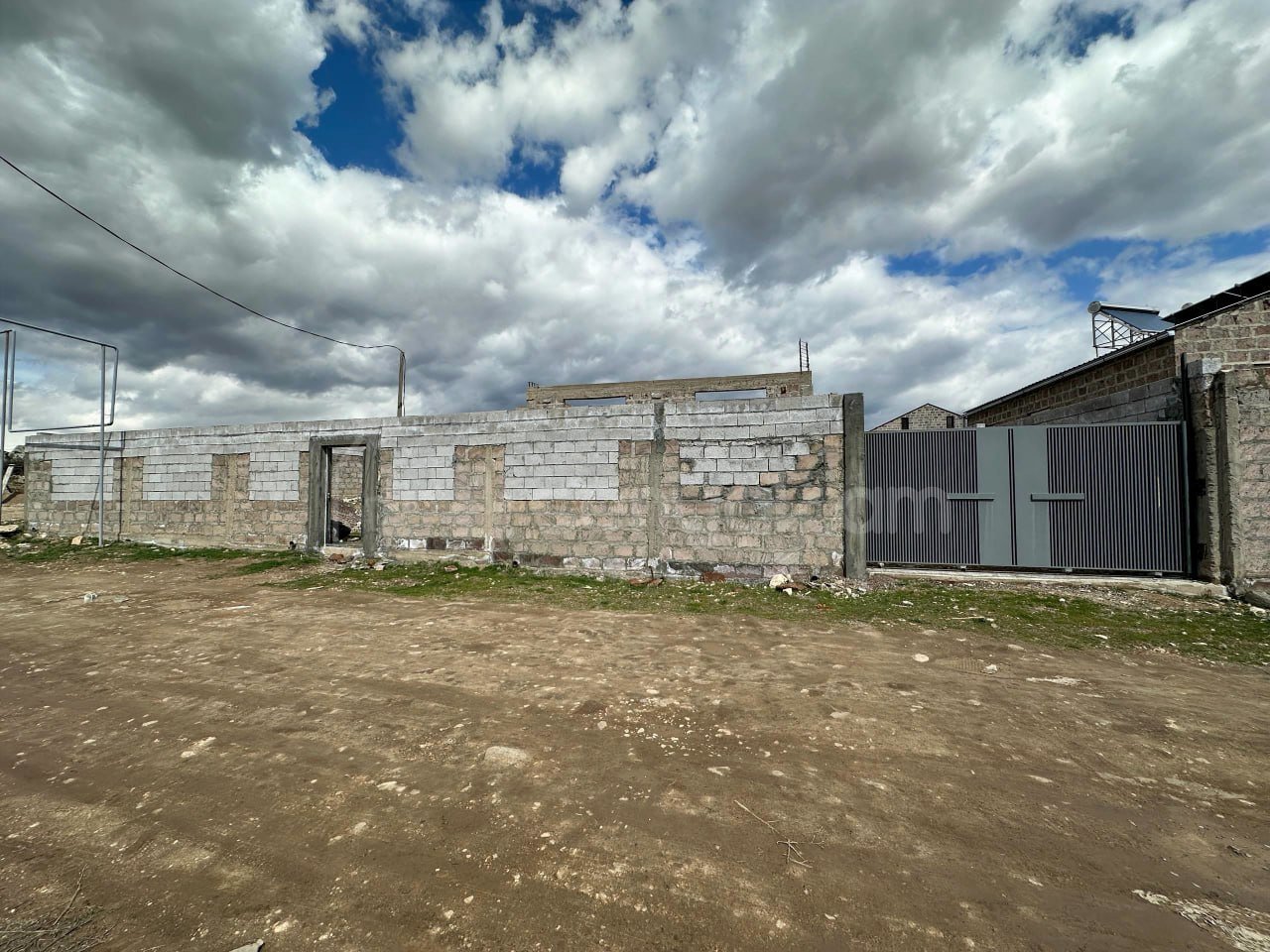 2 Սենյականոց Սեփական Տուն, 250քմ, Ավտոտնակով