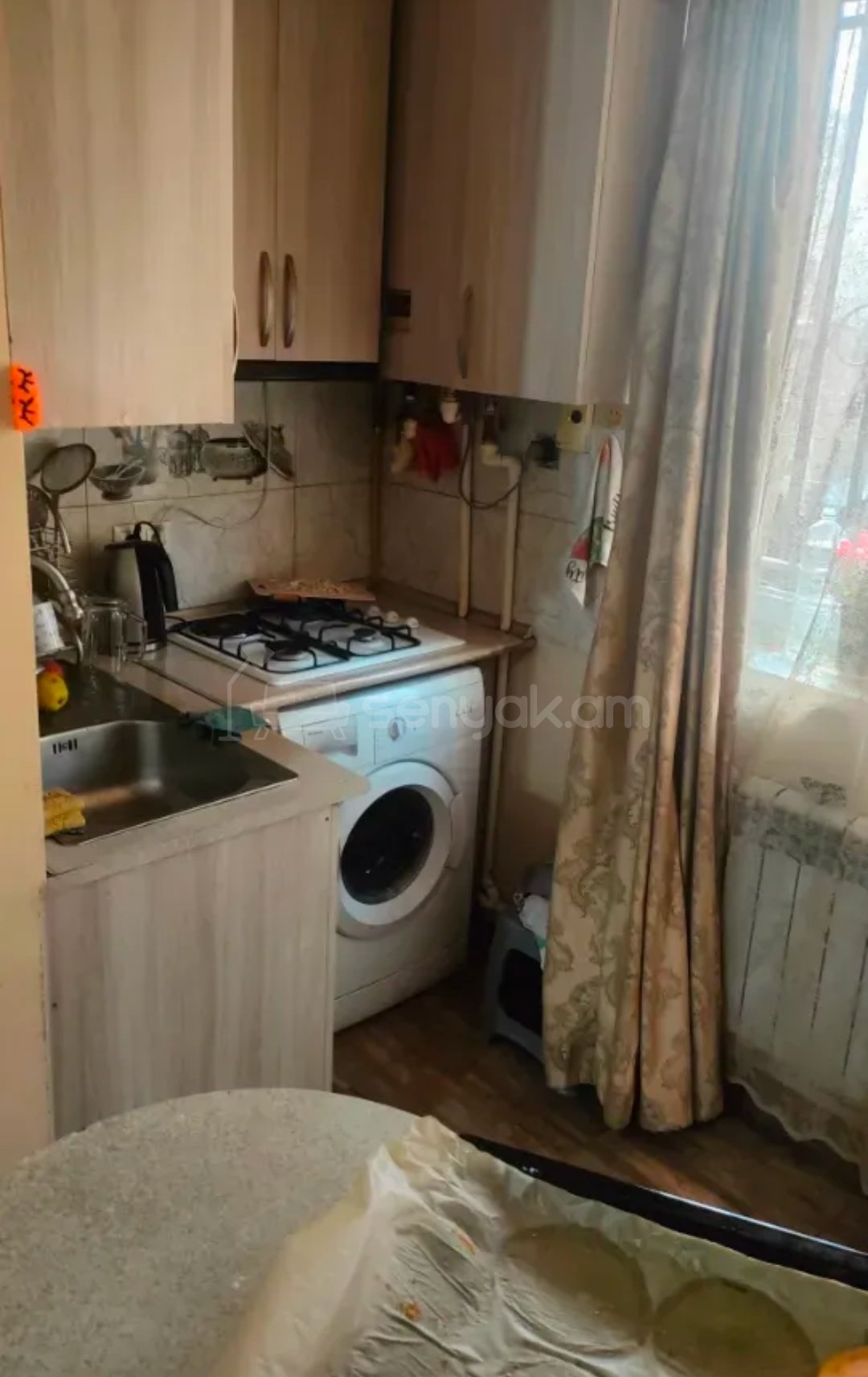 3 Սենյականոց Բնակարան Քարե Շենքում, 58քմ, 1/5 հարկ, Կոսմետիկ Վերանորոգված