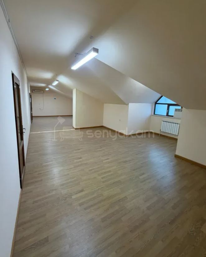 Օֆիսային Տարածք, 1250քմ, Կապիտալ Վերանորոգված