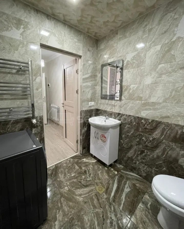 2 Սենյականոց Բնակարան Նորակառույց Քարե Շենքում, 35քմ, 7/11 հարկ, Դիզայներական Վերանորոգված, Կահավորված