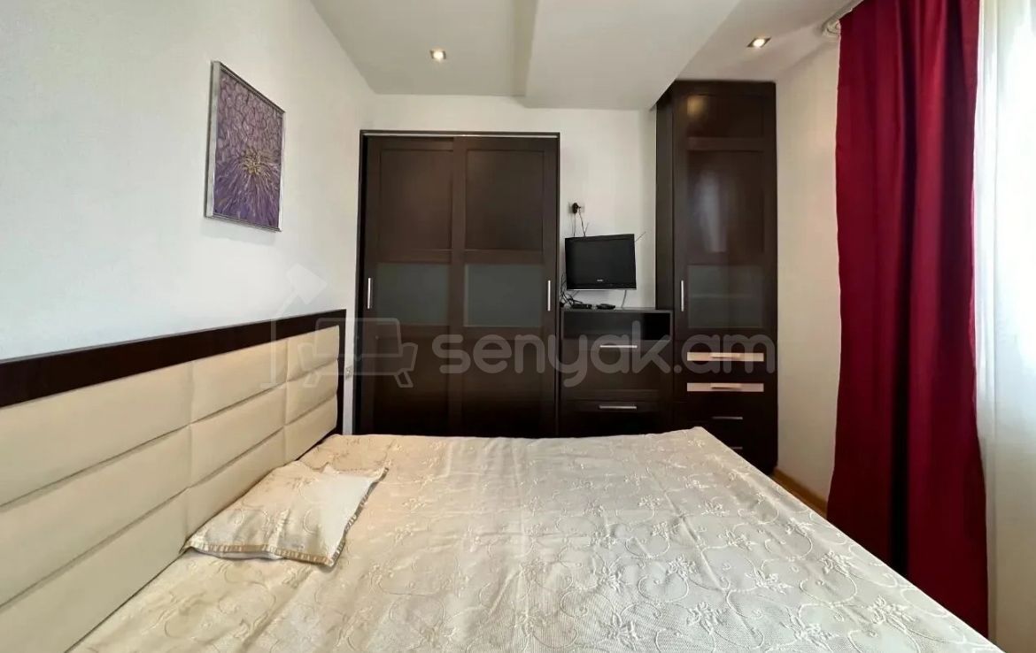 2 Սենյականոց Բնակարան, 45քմ, 3/9 հարկ, Կապիտալ Վերանորոգված, Կահավորված, Արևկող