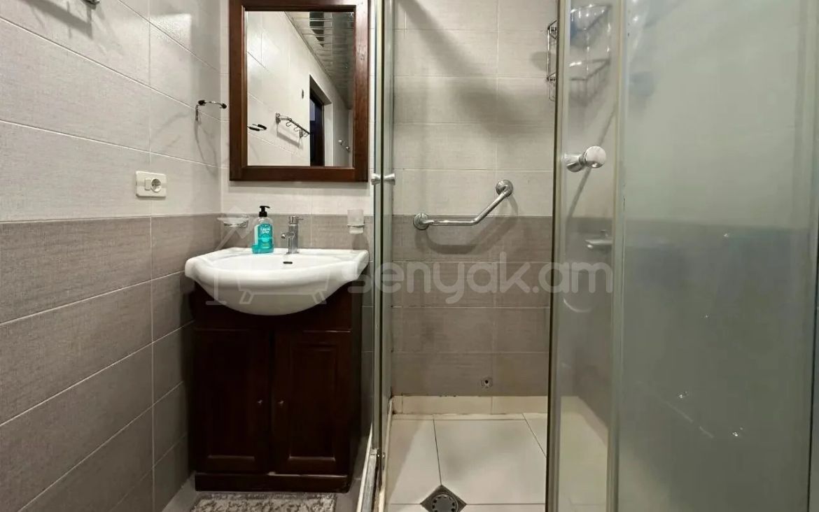 2 Սենյականոց Բնակարան, 45քմ, 3/9 հարկ, Կապիտալ Վերանորոգված, Կահավորված, Արևկող