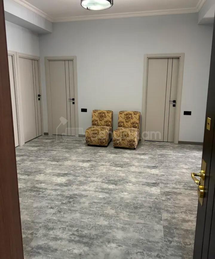 3 Սենյականոց Բնակարան Նորակառույցում, 100քմ, 6/8 հարկ, Կապիտալ Վերանորոգված, Կահավորված, Արևկող