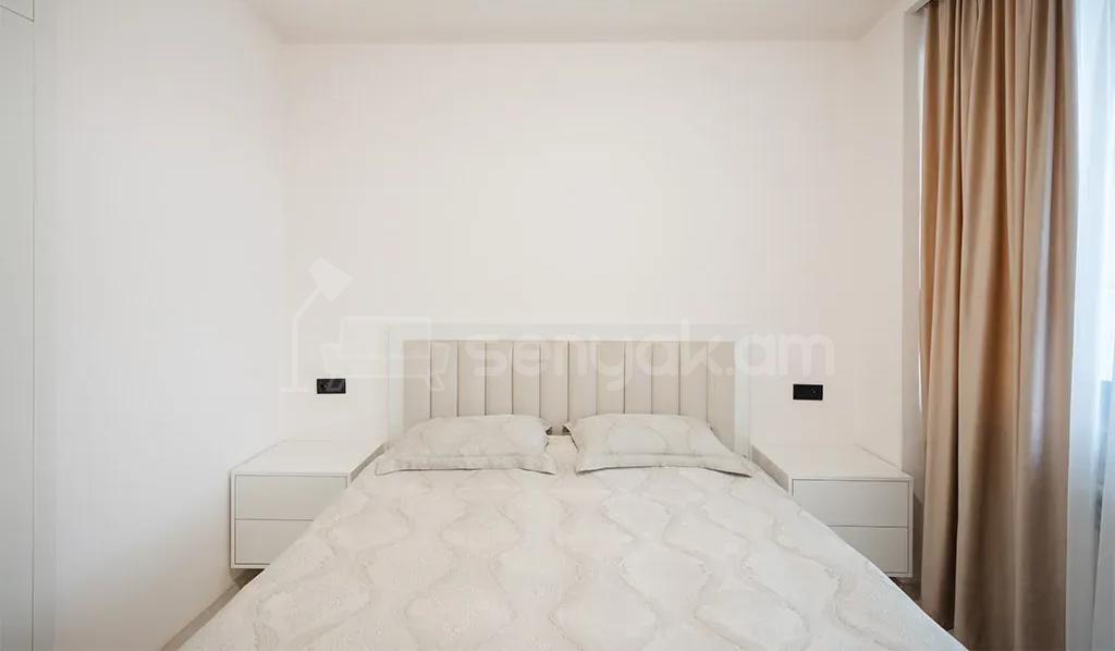 3 Սենյականոց Բնակարան Նորակառույց Քարե Շենքում, 70քմ, 2/4 հարկ, Դիզայներական Վերանորոգված