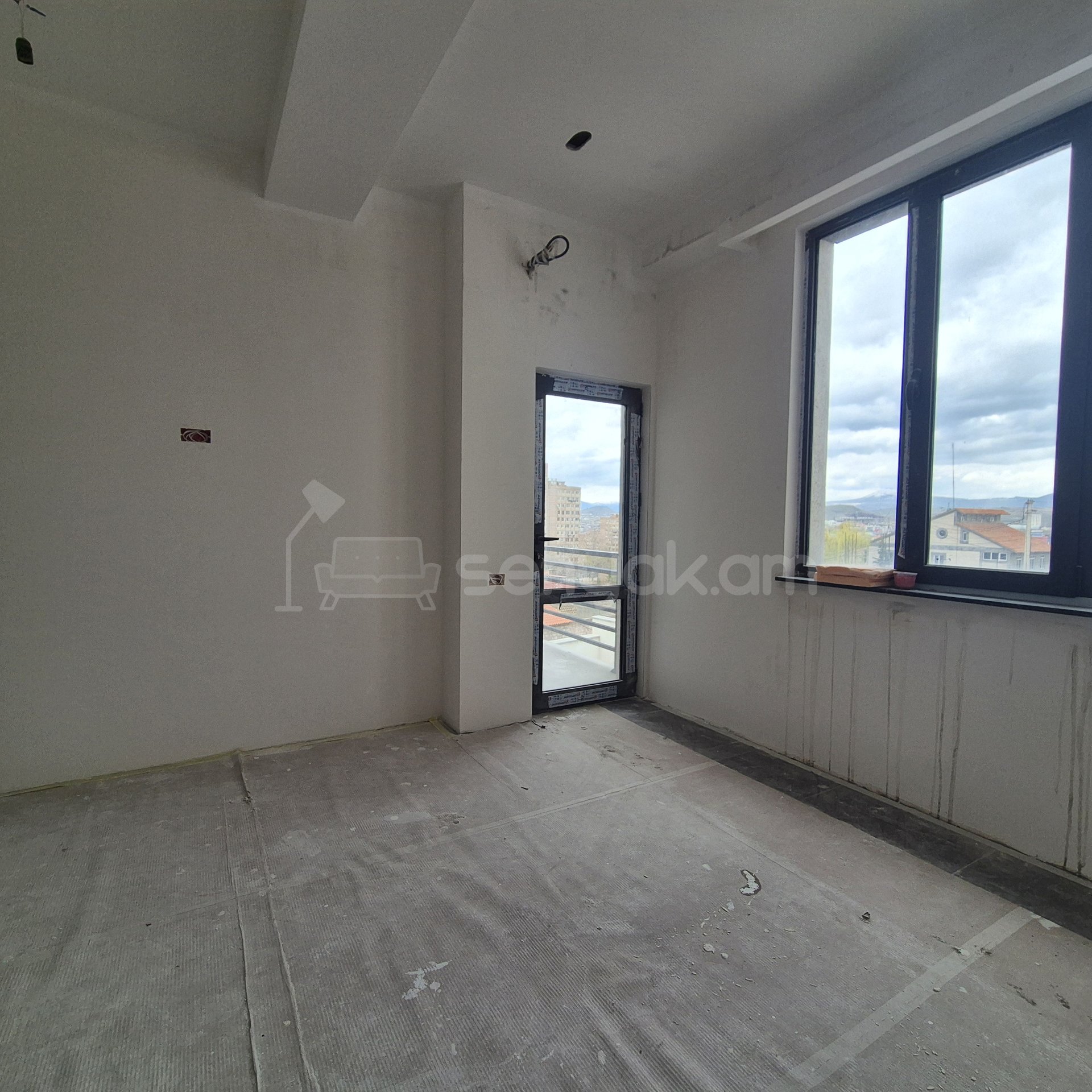 4 Սենյականոց Նորակառույց Առանձնատուն, 135քմ, Կահավորված