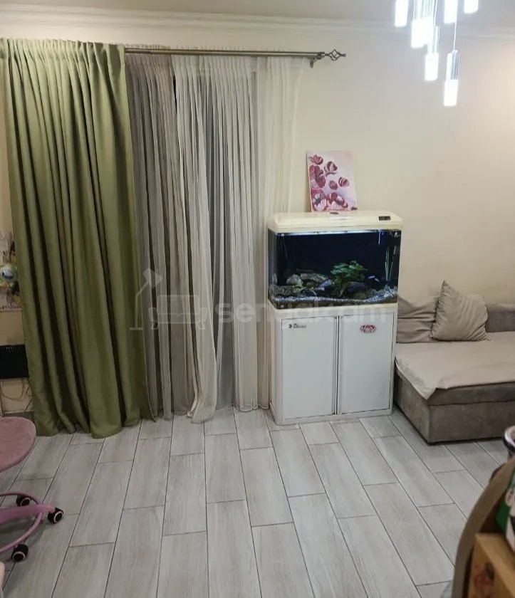 2 Սենյականոց Բնակարան Քարե Շենքում, 48քմ, 1/1 հարկ, Նորմալ Վիճակում, Կահավորված