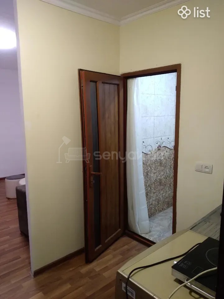 2 Սենյականոց Բնակարան Քարե Շենքում, 52քմ, 1/1 հարկ, Կապիտալ Վերանորոգված, Կահավորված