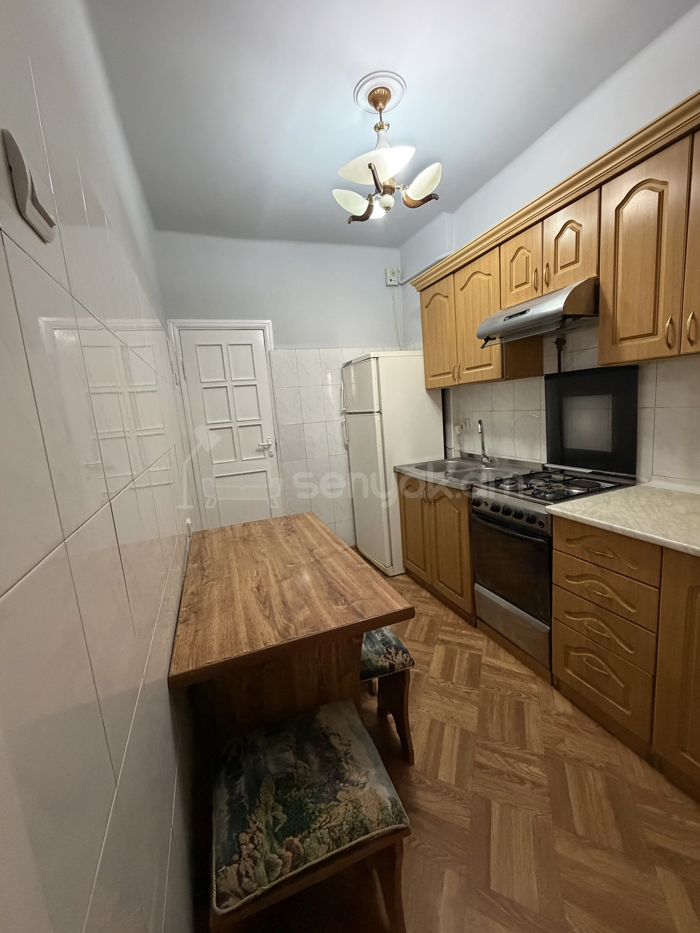 3 Սենյականոց Բնակարան Քարե Շենքում, 70քմ, 1/5 հարկ, Կապիտալ Վերանորոգված, Մասամբ Կահավորված, Արևկող