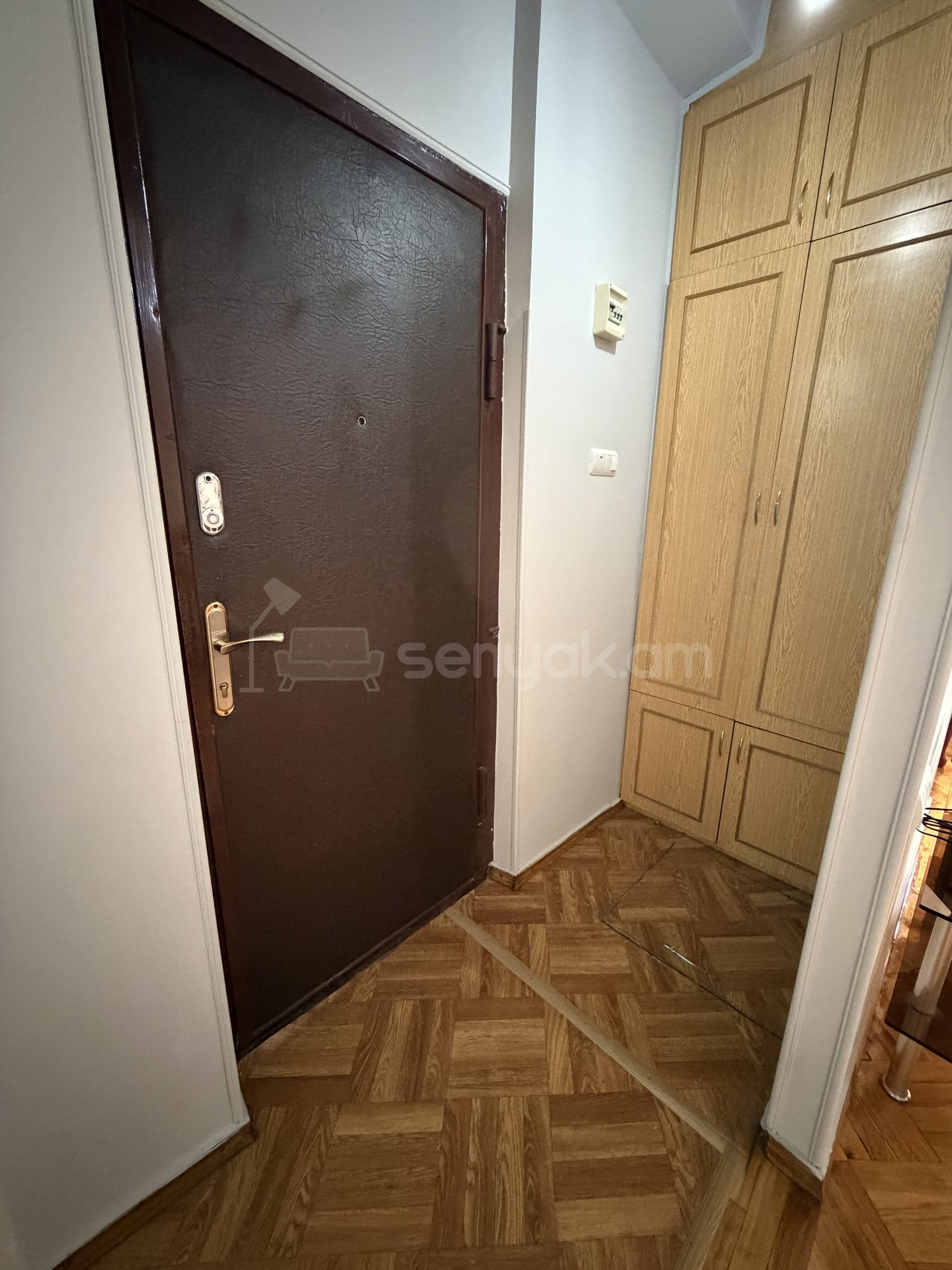 3 Սենյականոց Բնակարան Քարե Շենքում, 70քմ, 1/5 հարկ, Կապիտալ Վերանորոգված, Մասամբ Կահավորված, Արևկող