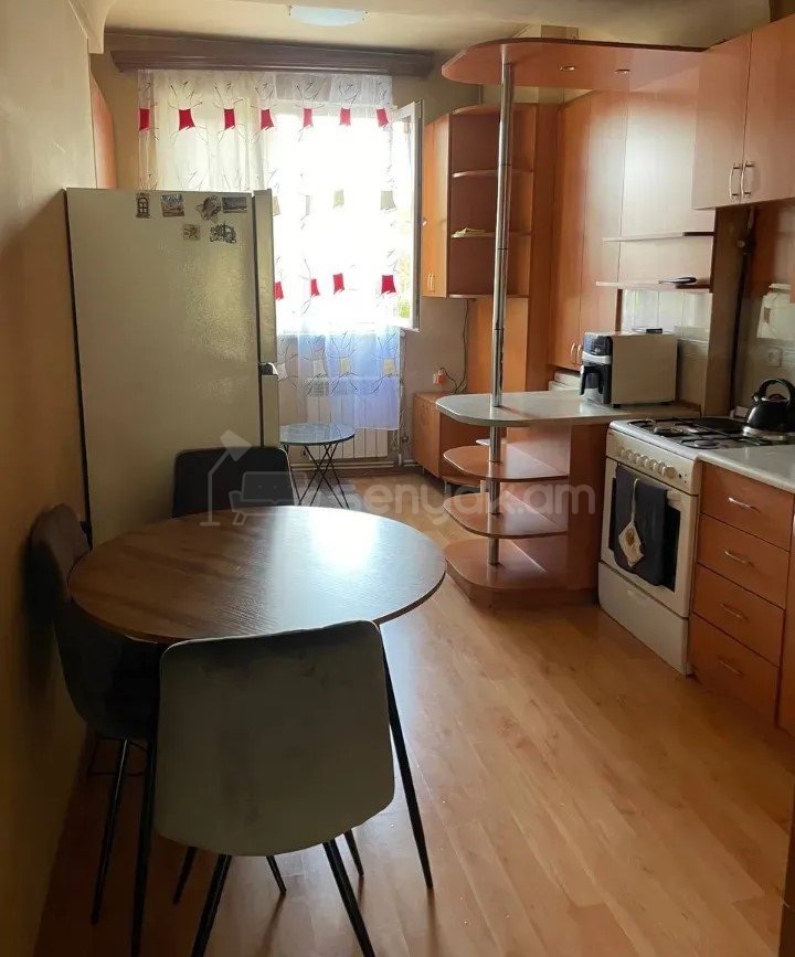 2 Սենյականոց Բնակարան, 70քմ, 3/9 հարկ, Կապիտալ Վերանորոգված