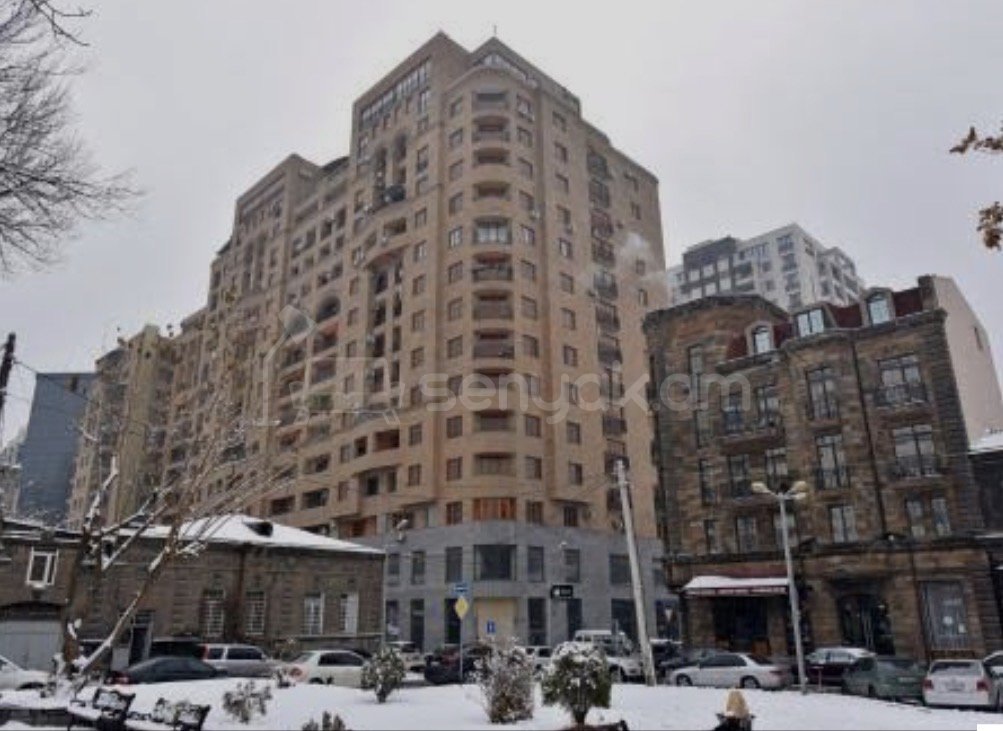 3 Սենյականոց Բնակարան Նորակառույցում, 120քմ, 3/15 հարկ, Դիզայներական Վերանորոգված