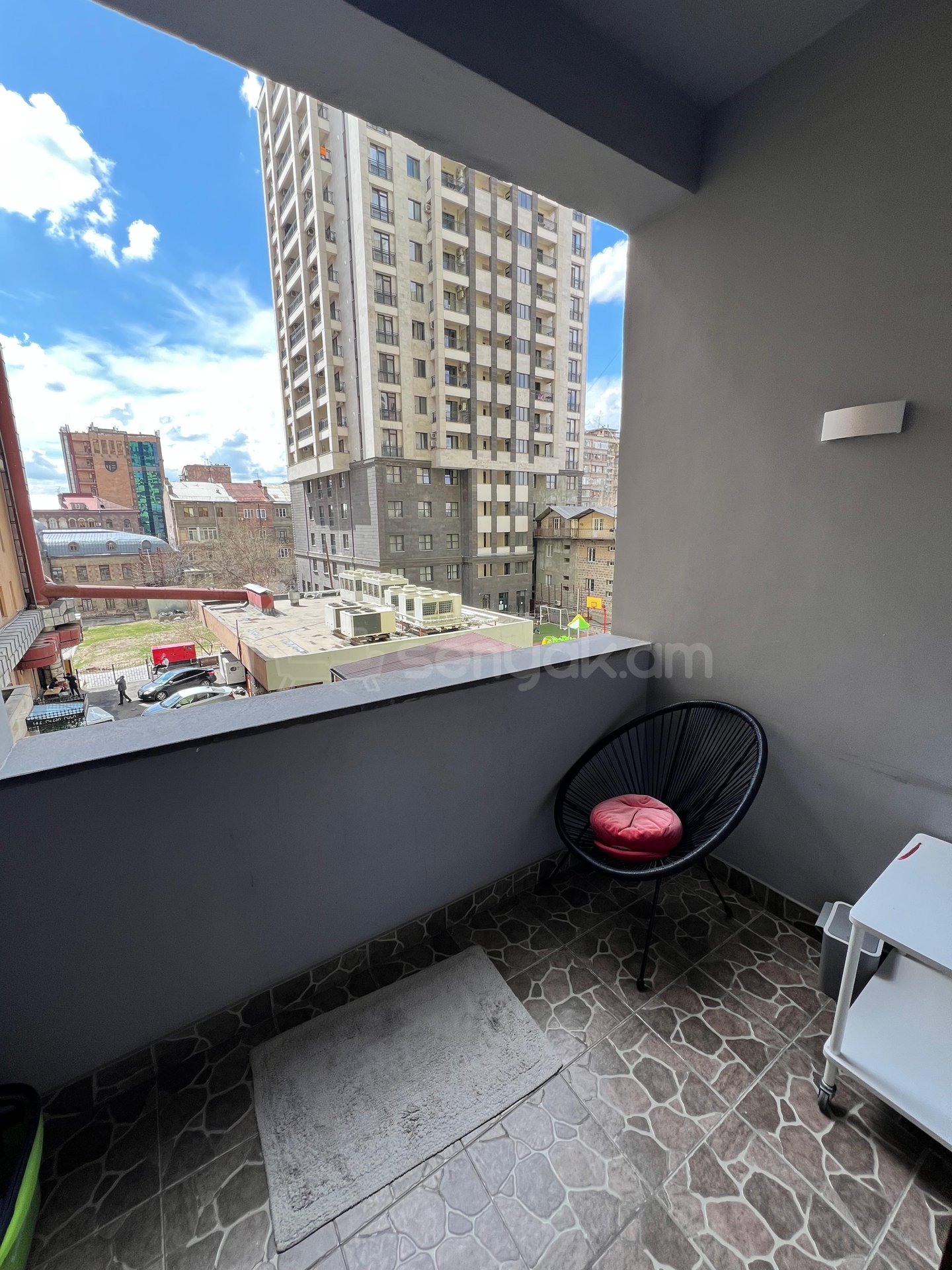 3 Սենյականոց Բնակարան Նորակառույցում, 120քմ, 3/15 հարկ, Դիզայներական Վերանորոգված