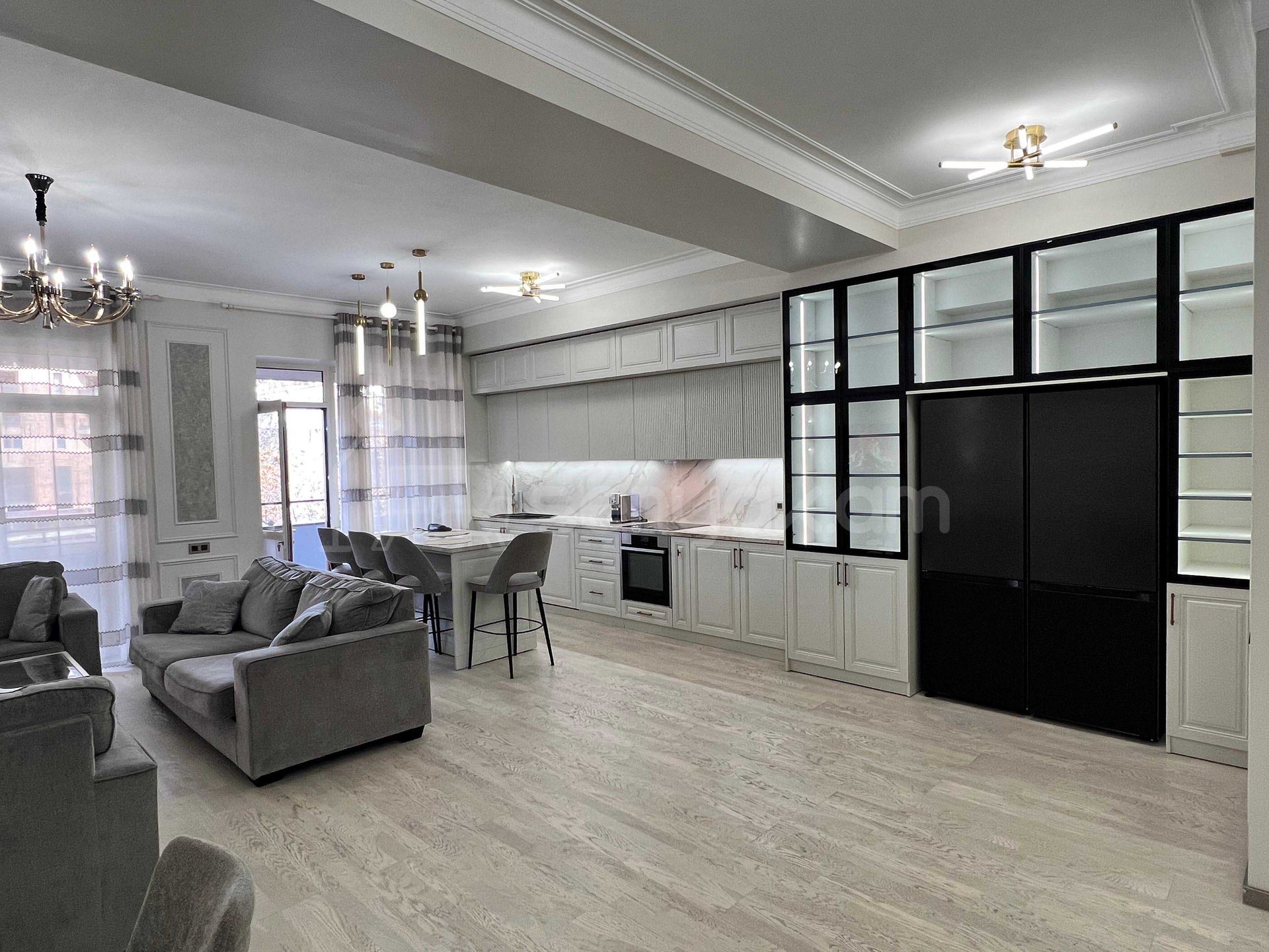 3 Սենյականոց Բնակարան Նորակառույցում, 120քմ, 3/15 հարկ, Դիզայներական Վերանորոգված