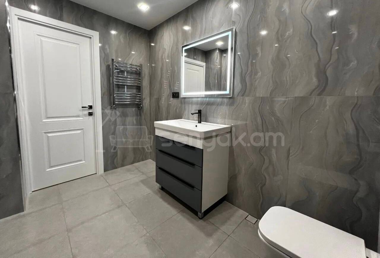 2 Սենյականոց Բնակարան Նորակառույցում, 74քմ, 8/18 հարկ, Դիզայներական Վերանորոգված