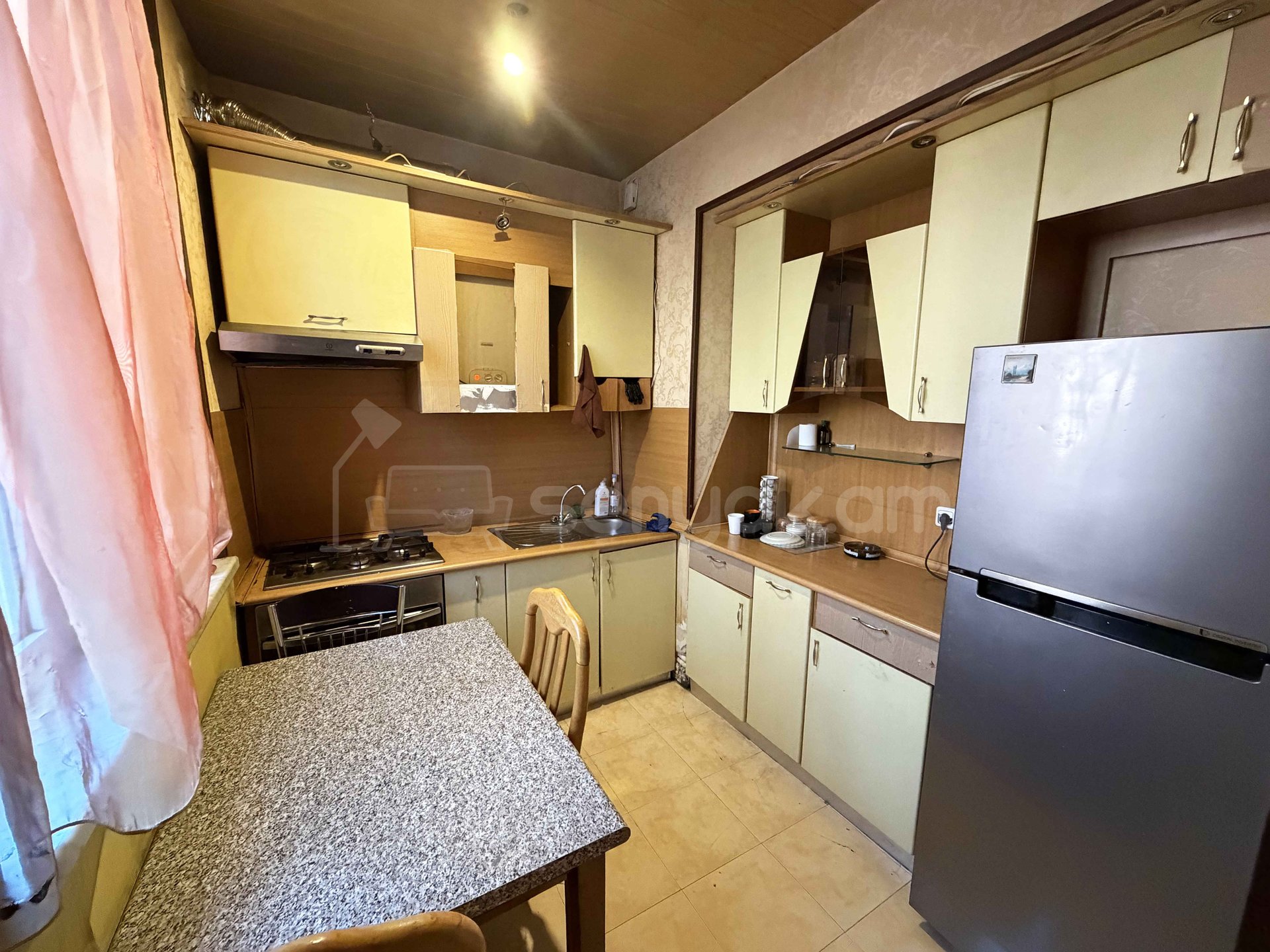 2 Սենյականոց Բնակարան Քարե Շենքում, 68քմ, 2/4 հարկ, Կապիտալ Վերանորոգված