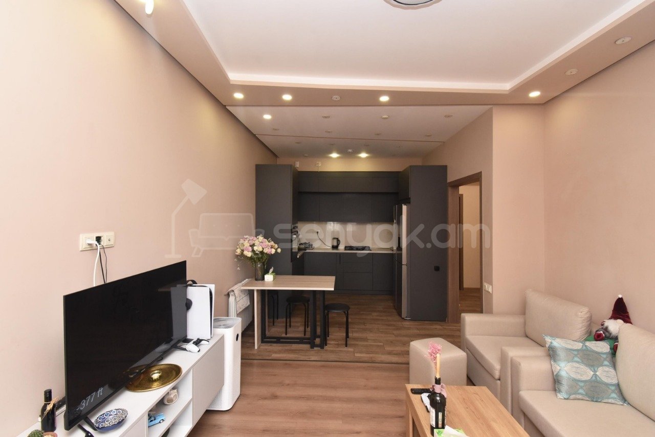 2 Սենյականոց Բնակարան Նորակառույցում, 65քմ, 5/12 հարկ, Դիզայներական Վերանորոգված, Կահավորված