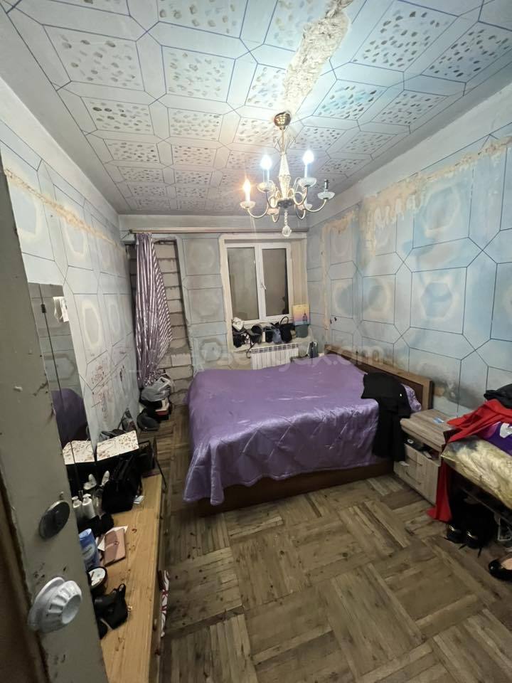 4 Սենյականոց Բնակարան Քարե Շենքում, 120քմ, 4/5 հարկ, Պետական Վիճակում