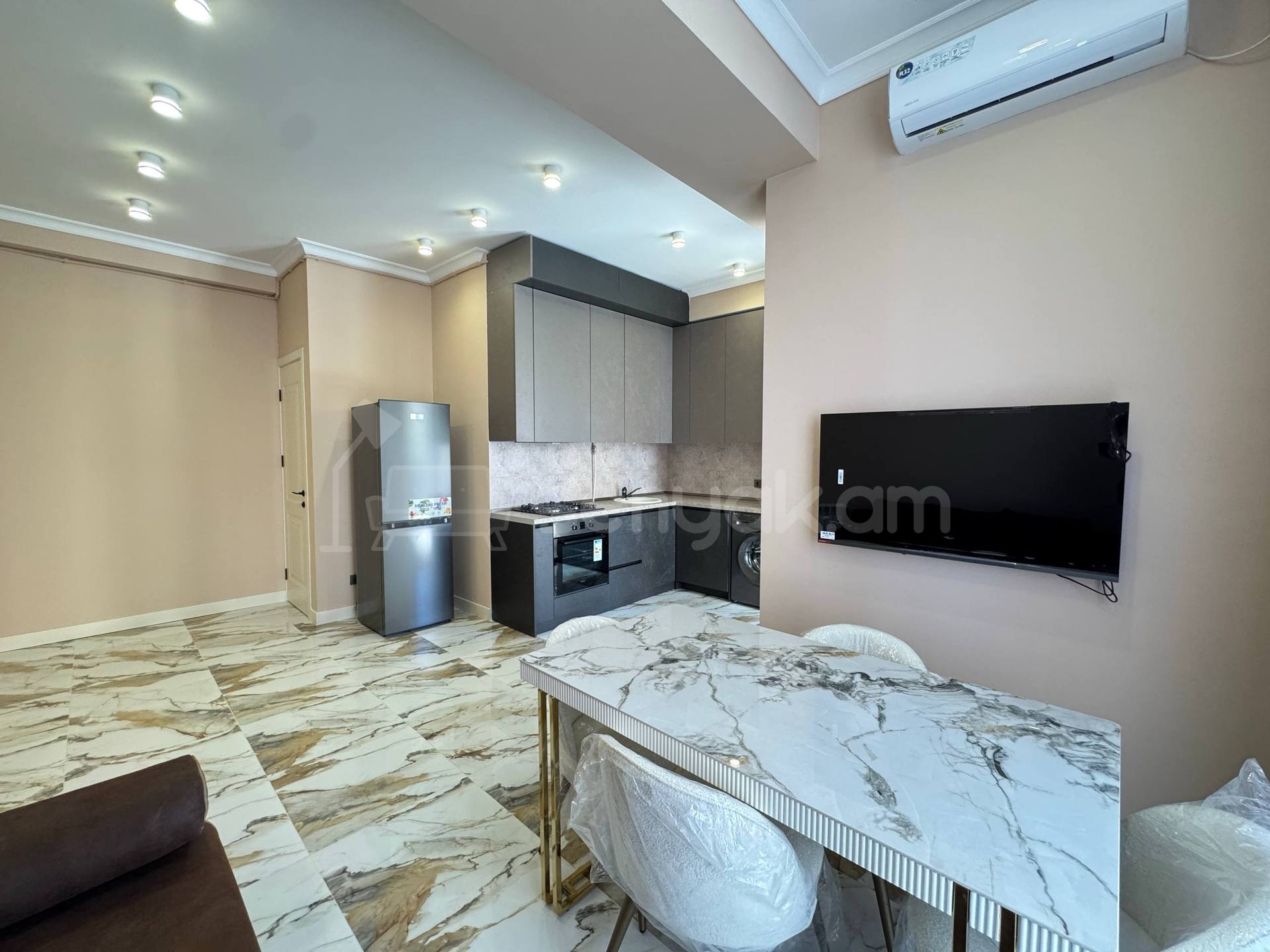 2 Սենյականոց Բնակարան Նորակառույցում, 45քմ, 2/7 հարկ, Կապիտալ Վերանորոգված, Կահավորված, Արևկող