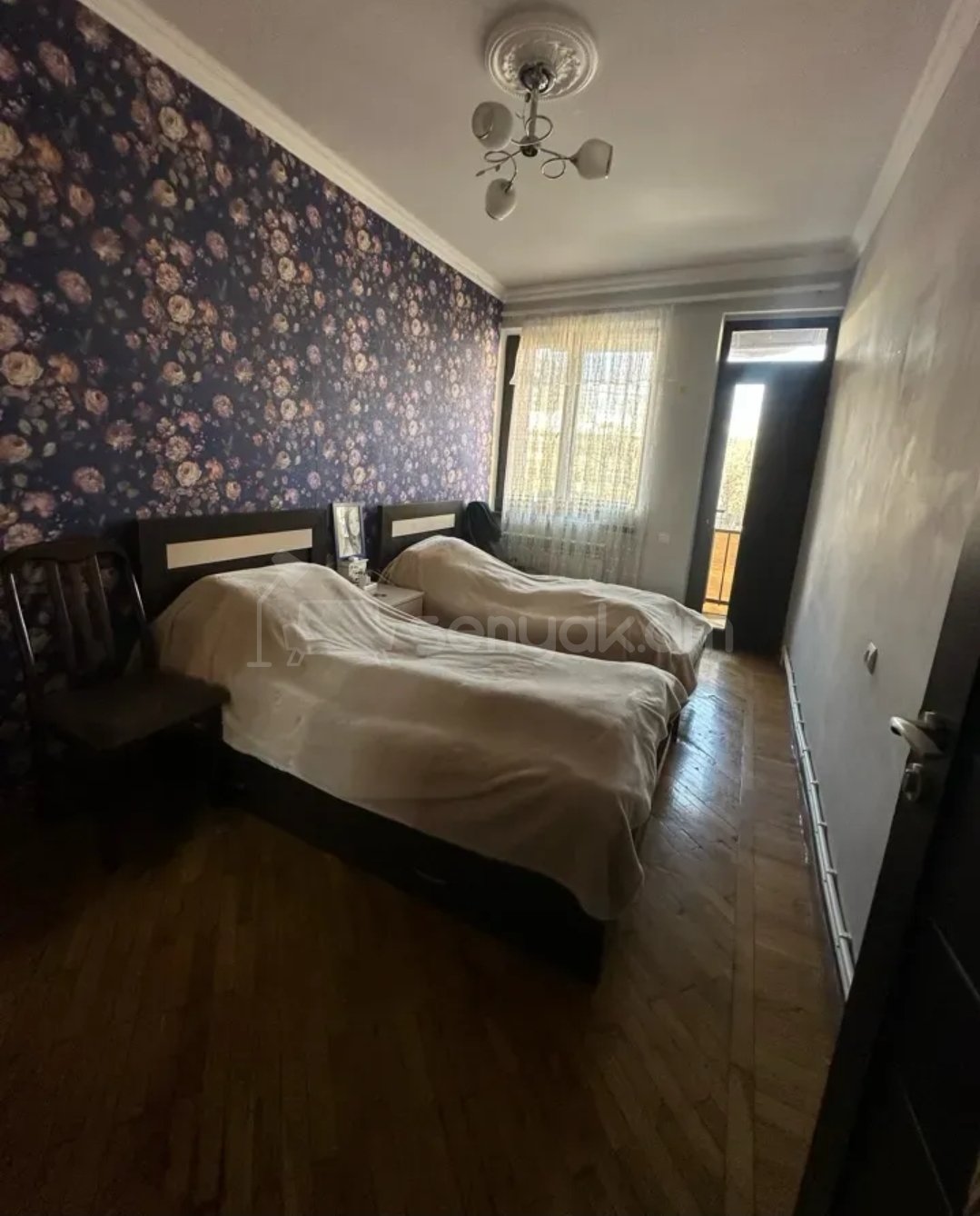 3 Սենյականոց Բնակարան Քարե Շենքում, 68քմ, 4/5 հարկ, Նորմալ Վիճակում