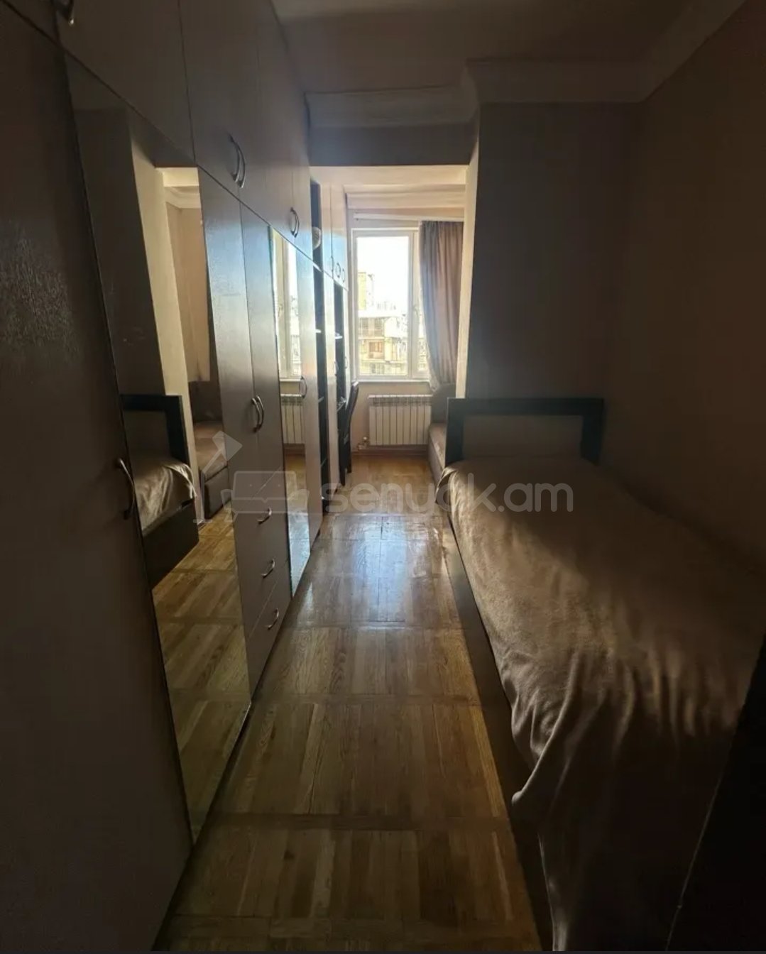 3 Սենյականոց Բնակարան Քարե Շենքում, 68քմ, 4/5 հարկ, Նորմալ Վիճակում