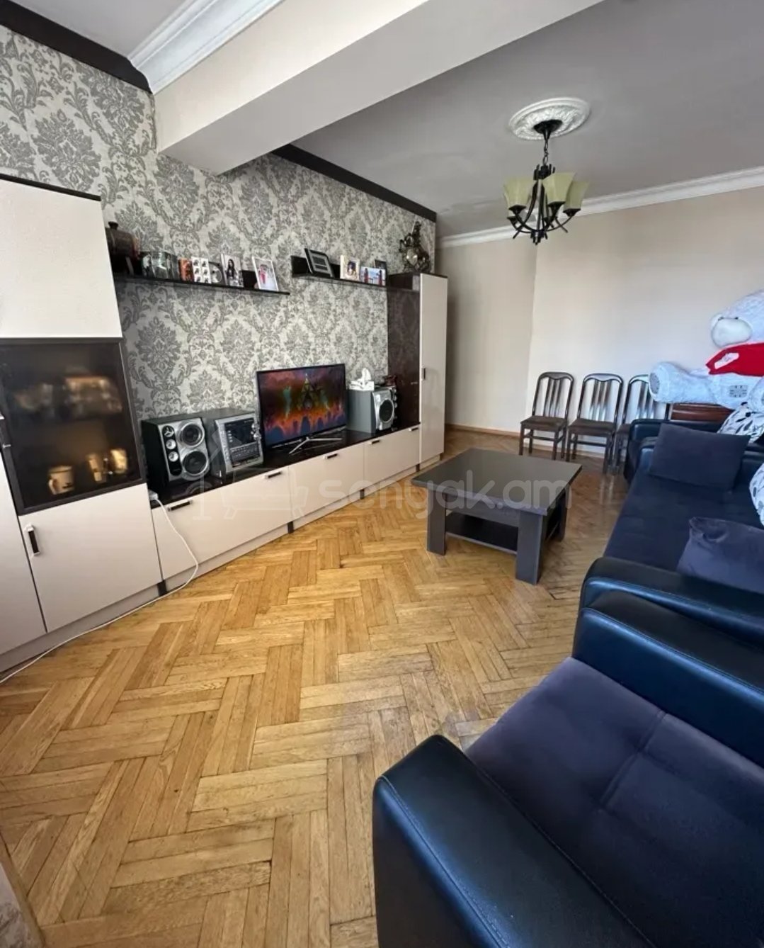 3 Սենյականոց Բնակարան Քարե Շենքում, 68քմ, 4/5 հարկ, Նորմալ Վիճակում