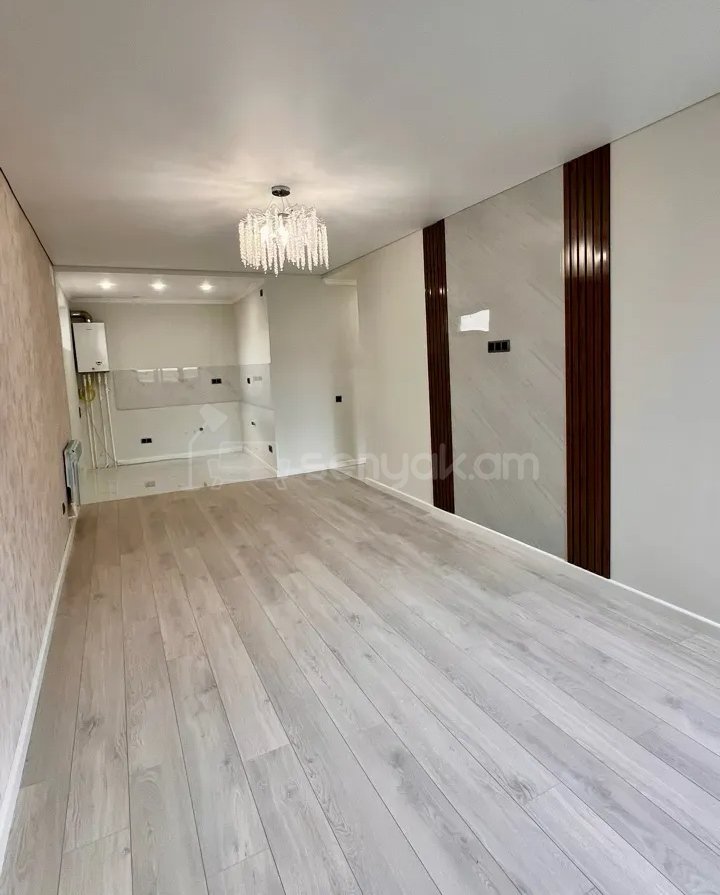 2 Սենյականոց Բնակարան Քարե Շենքում, 48քմ, 4/5 հարկ, Կապիտալ Վերանորոգված