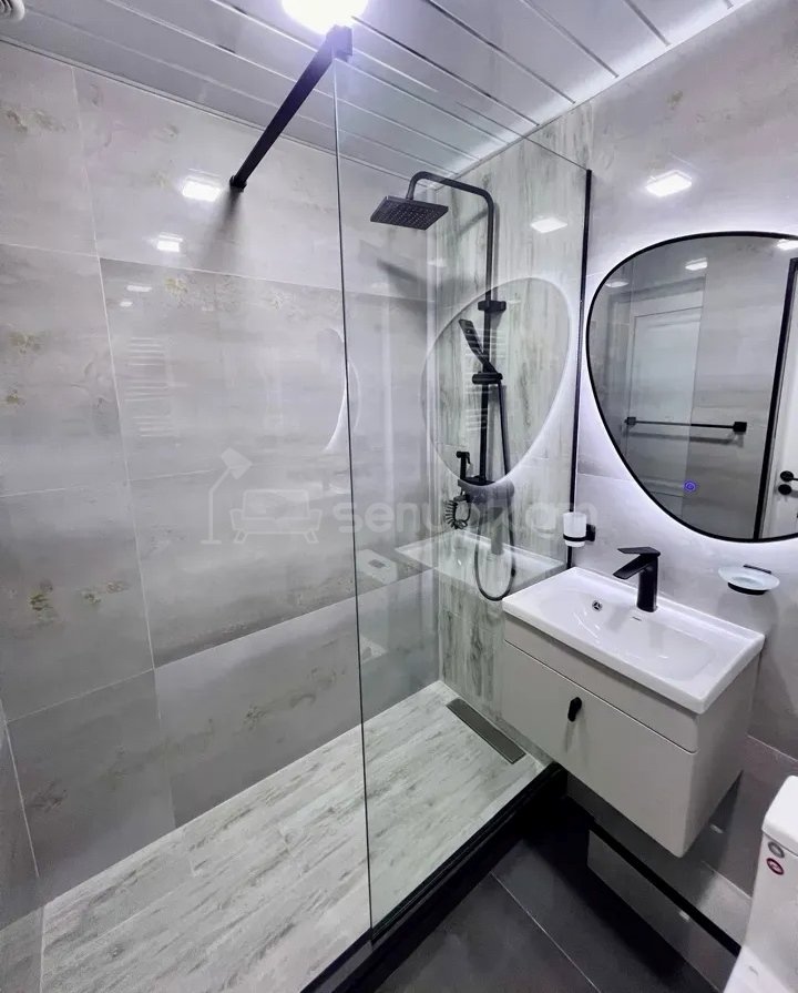 2 Սենյականոց Բնակարան Քարե Շենքում, 48քմ, 4/5 հարկ, Կապիտալ Վերանորոգված