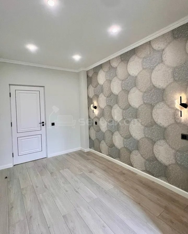 2 Սենյականոց Բնակարան Քարե Շենքում, 48քմ, 4/5 հարկ, Կապիտալ Վերանորոգված