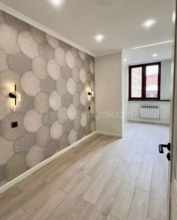 2 Սենյականոց Բնակարան Քարե Շենքում, 48քմ, 4/5 հարկ, Կապիտալ Վերանորոգված