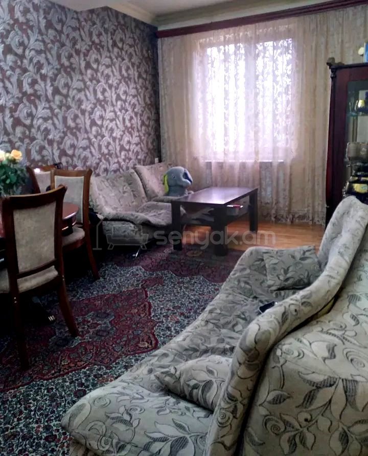 3 Սենյականոց Բնակարան Նորակառույց Քարե Շենքում, 76քմ, 1/3 հարկ, Կապիտալ Վերանորոգված