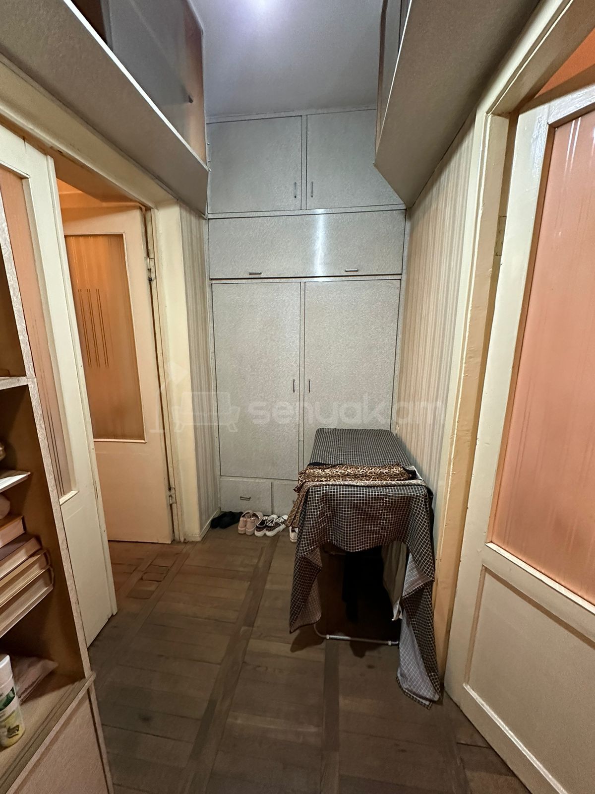 2 Սենյականոց Բնակարան Քարե Շենքում, 63քմ, 2/5 հարկ, Պետական Վիճակում