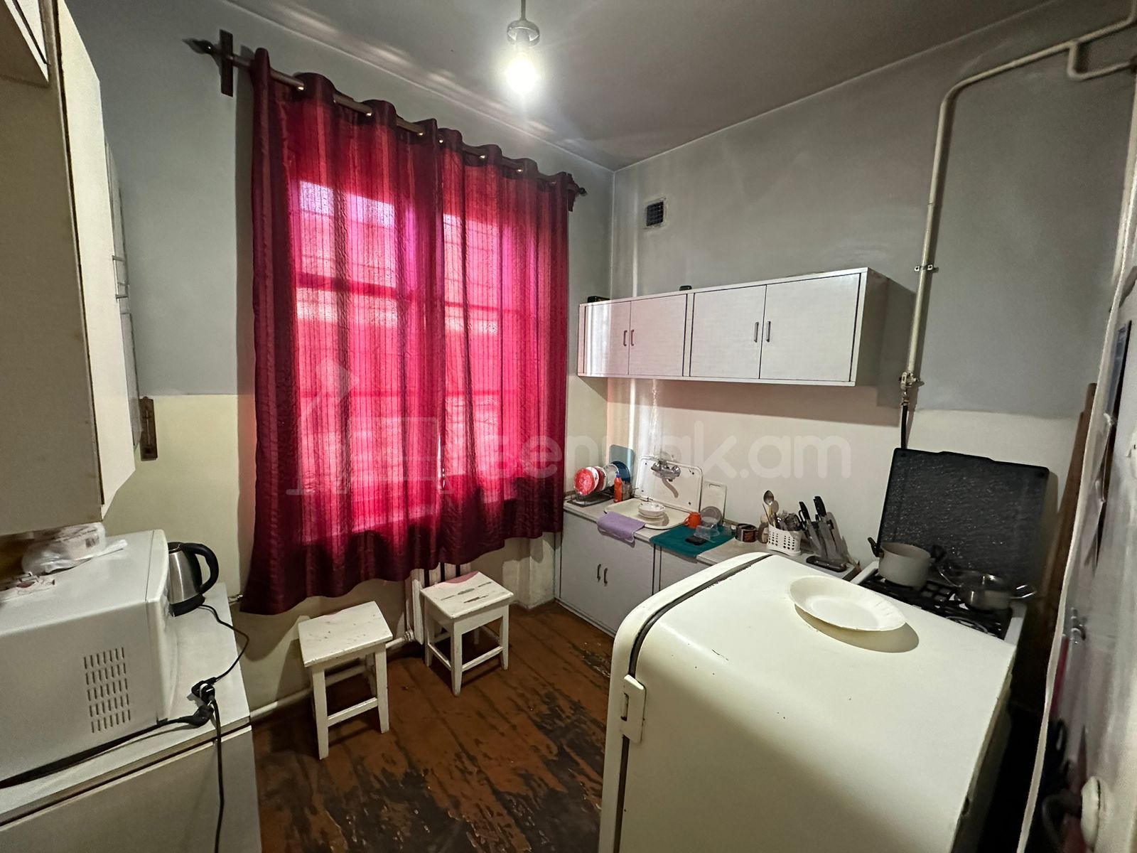 2 Սենյականոց Բնակարան Քարե Շենքում, 63քմ, 2/5 հարկ, Պետական Վիճակում