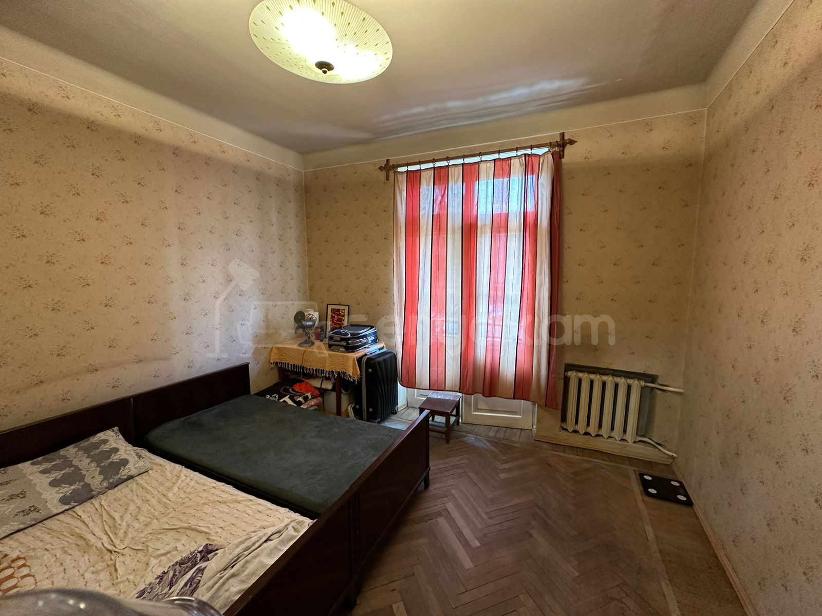 2 Սենյականոց Բնակարան Քարե Շենքում, 63քմ, 2/5 հարկ, Պետական Վիճակում