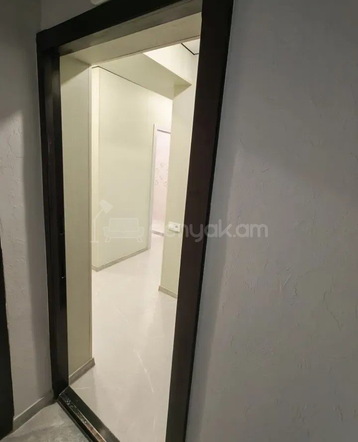 2 Սենյականոց Բնակարան, 38քմ, 10/14 հարկ, Կապիտալ Վերանորոգված