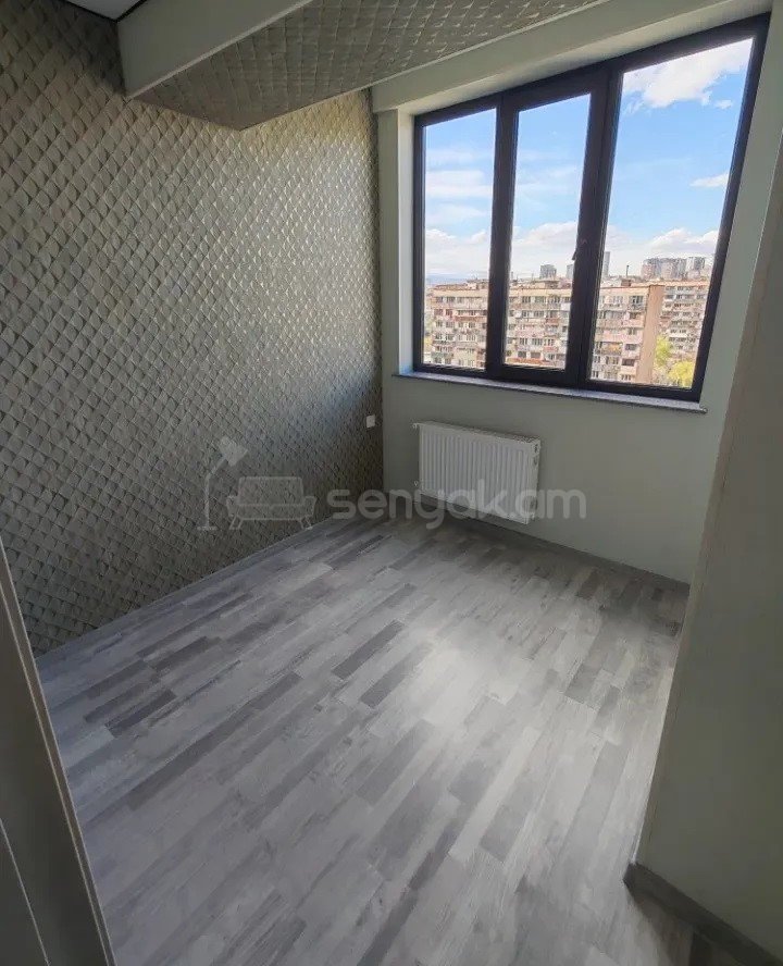 2 Սենյականոց Բնակարան, 38քմ, 10/14 հարկ, Կապիտալ Վերանորոգված