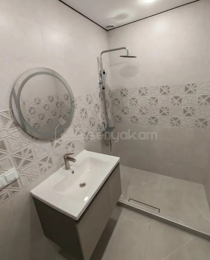 2 Սենյականոց Բնակարան, 38քմ, 10/14 հարկ, Կապիտալ Վերանորոգված