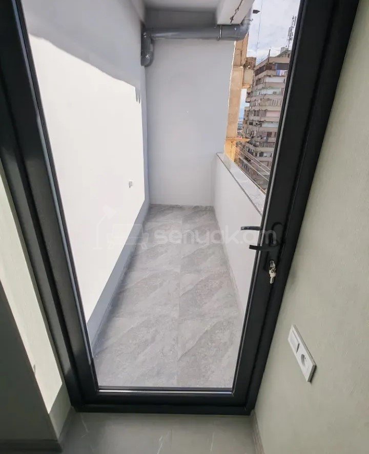 2 Սենյականոց Բնակարան, 38քմ, 10/14 հարկ, Կապիտալ Վերանորոգված