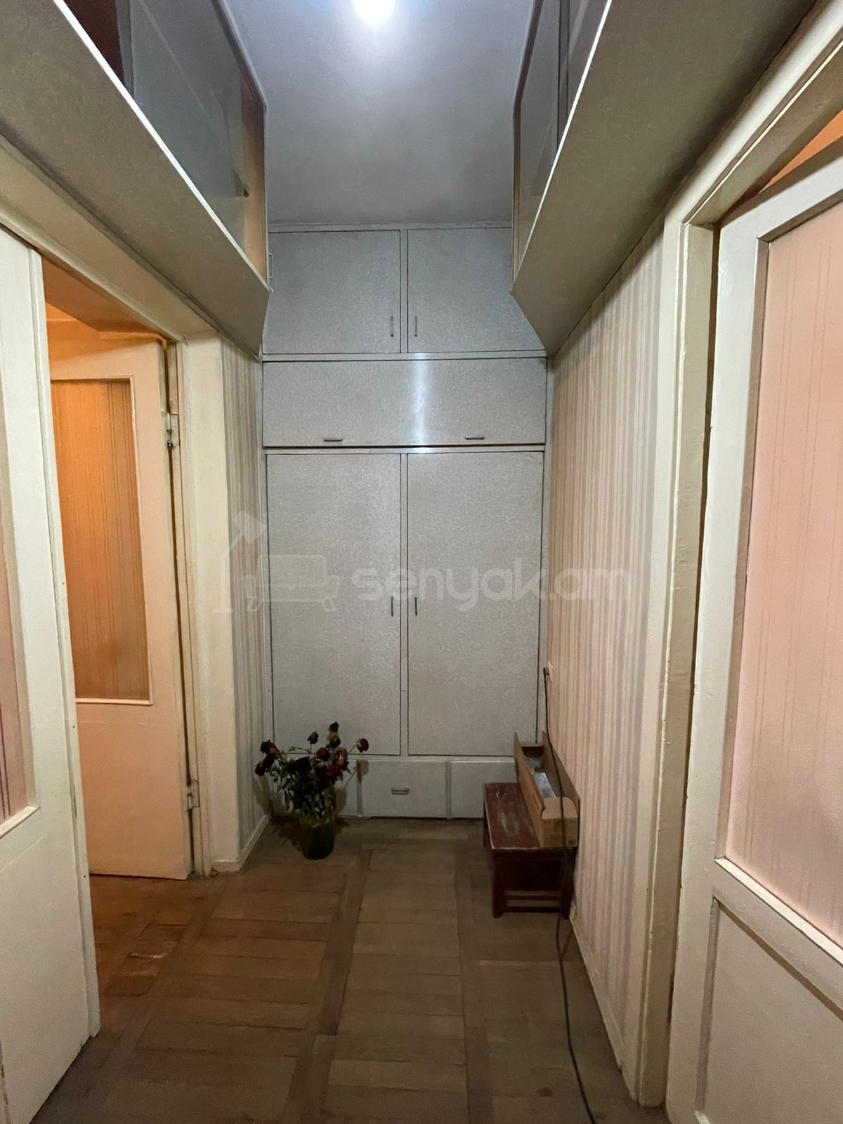 2 Սենյականոց Բնակարան Քարե Շենքում, 63քմ, 2/5 հարկ, Պետական Վիճակում