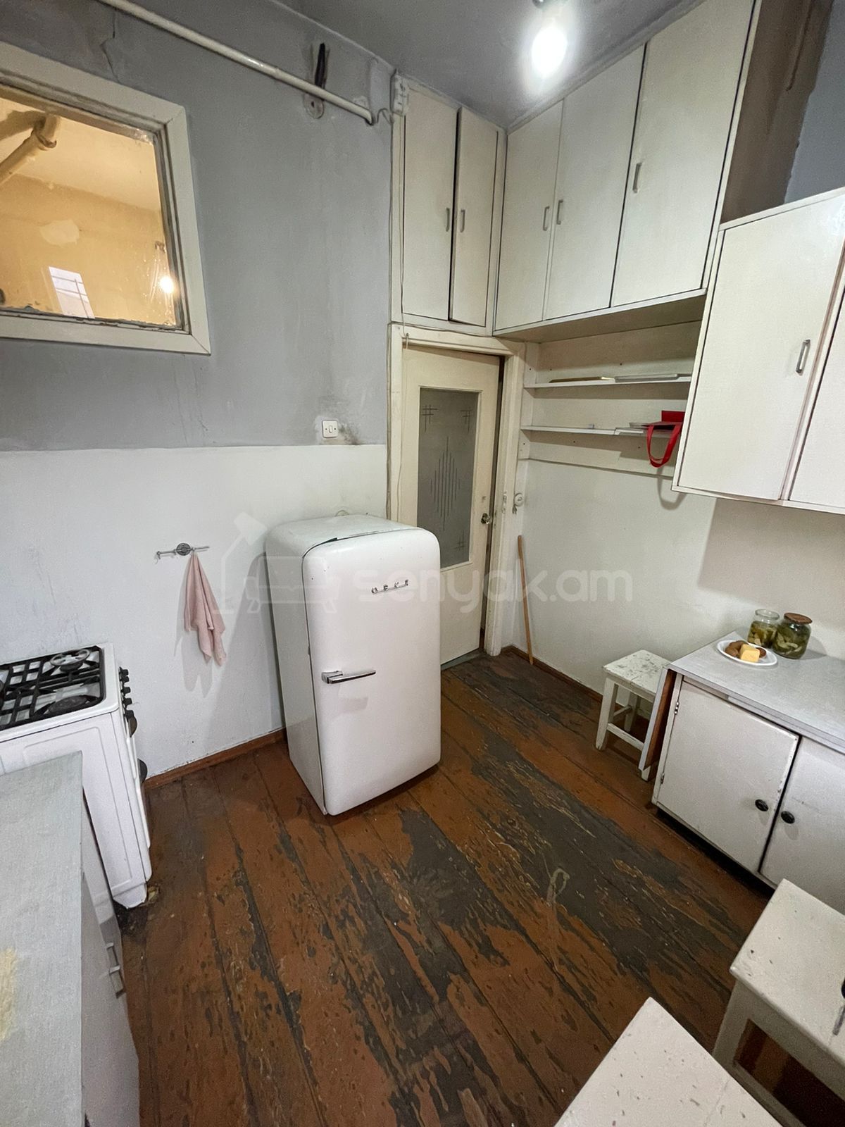 2 Սենյականոց Բնակարան Քարե Շենքում, 63քմ, 2/5 հարկ, Պետական Վիճակում