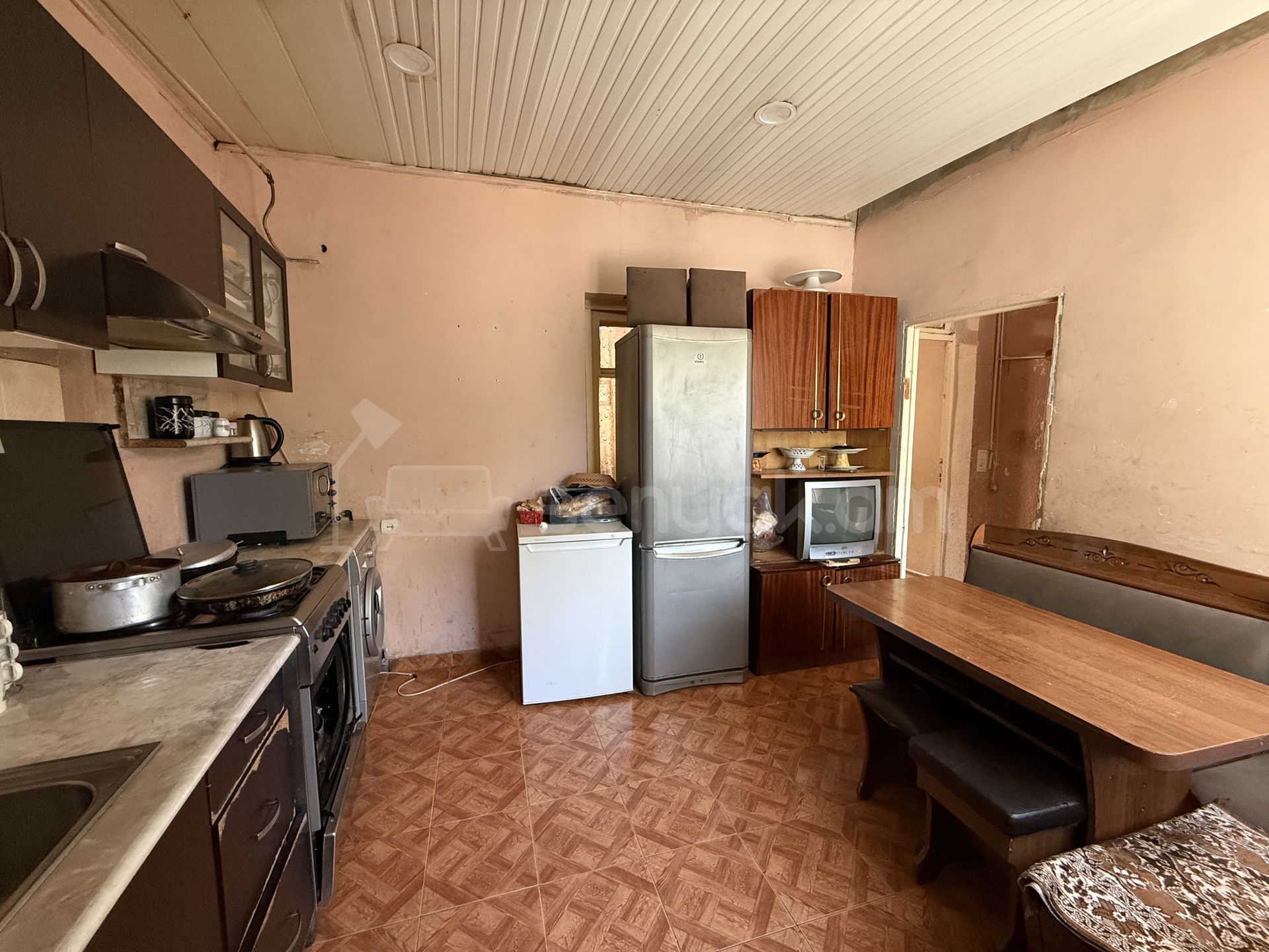 3 Սենյականոց Սեփական Տուն, 71քմ, Կոսմետիկ Վերանորոգված, Ավտոտնակով