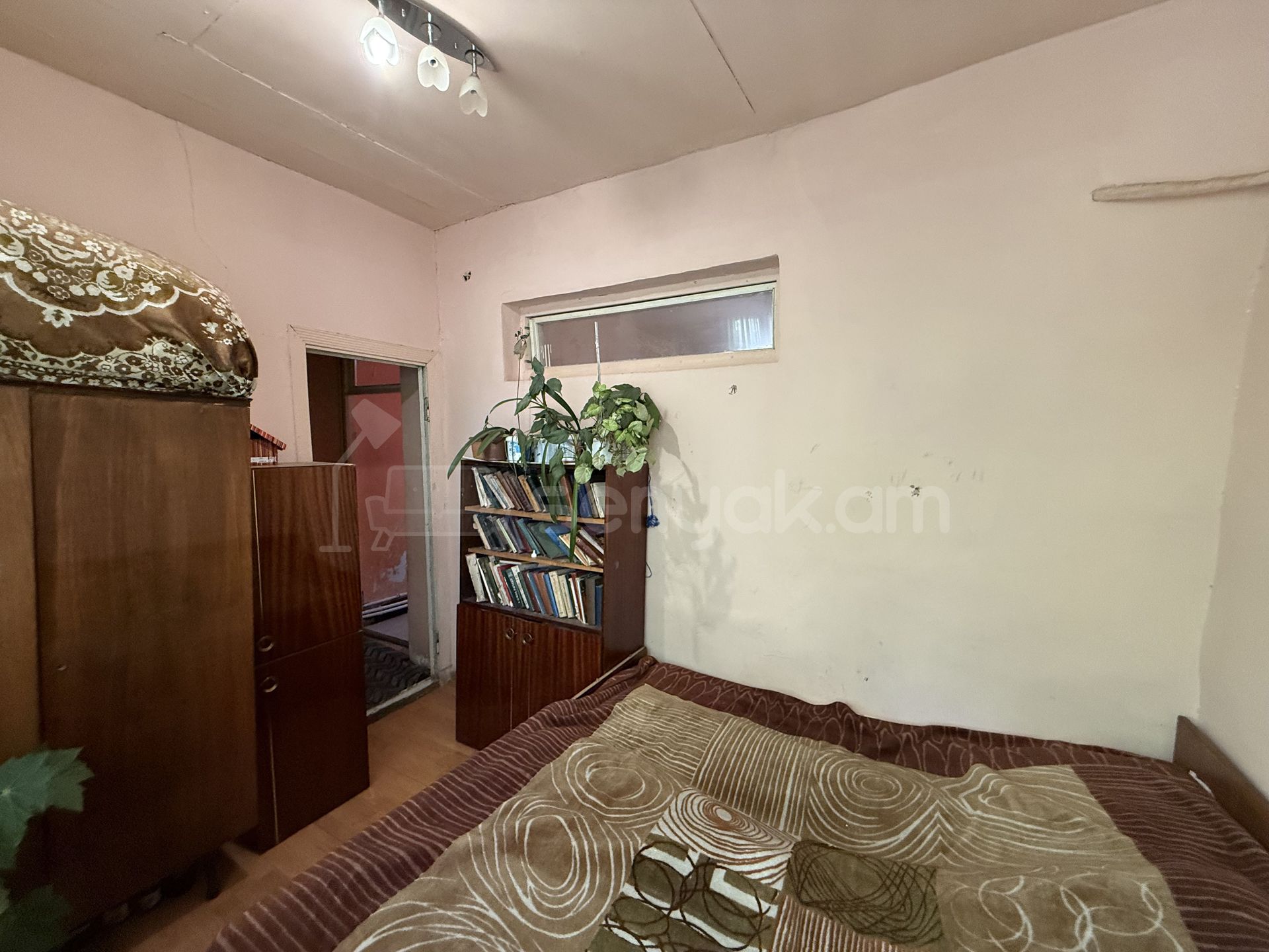 3 Սենյականոց Սեփական Տուն, 71քմ, Կոսմետիկ Վերանորոգված, Ավտոտնակով