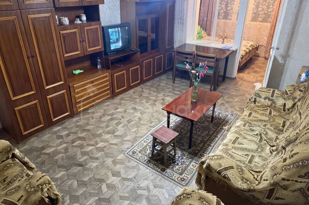 2 Սենյականոց Բնակարան Քարե Շենքում, 43քմ, 5/5 հարկ, Պետական Վիճակում, Կահավորված