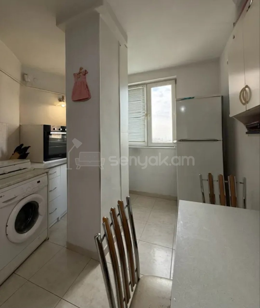 3 Սենյականոց Բնակարան, 63քմ, 4/12 հարկ, Նորմալ Վիճակում